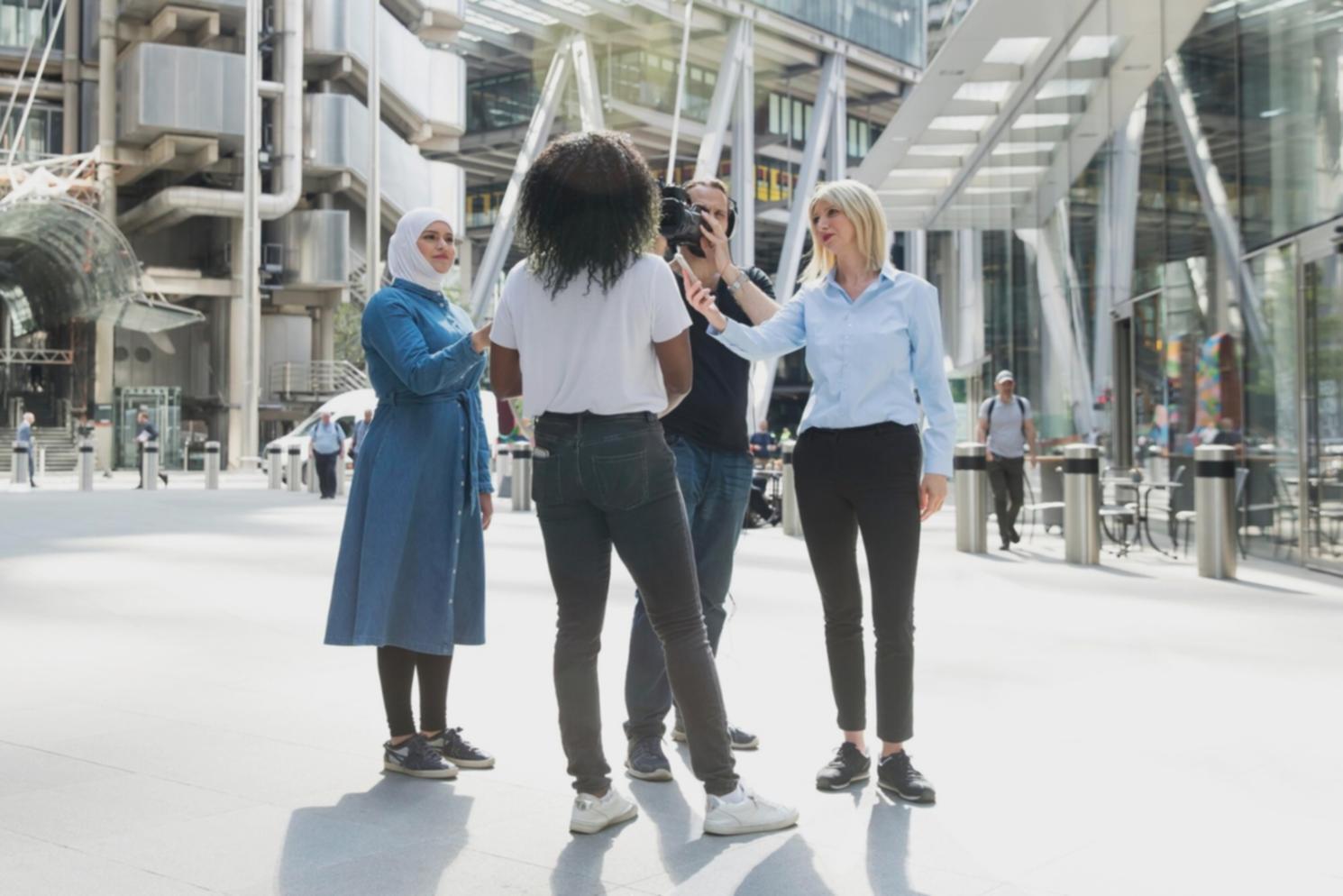 Groupe de participants satisfaits à l'issue de leur formation budgétaire