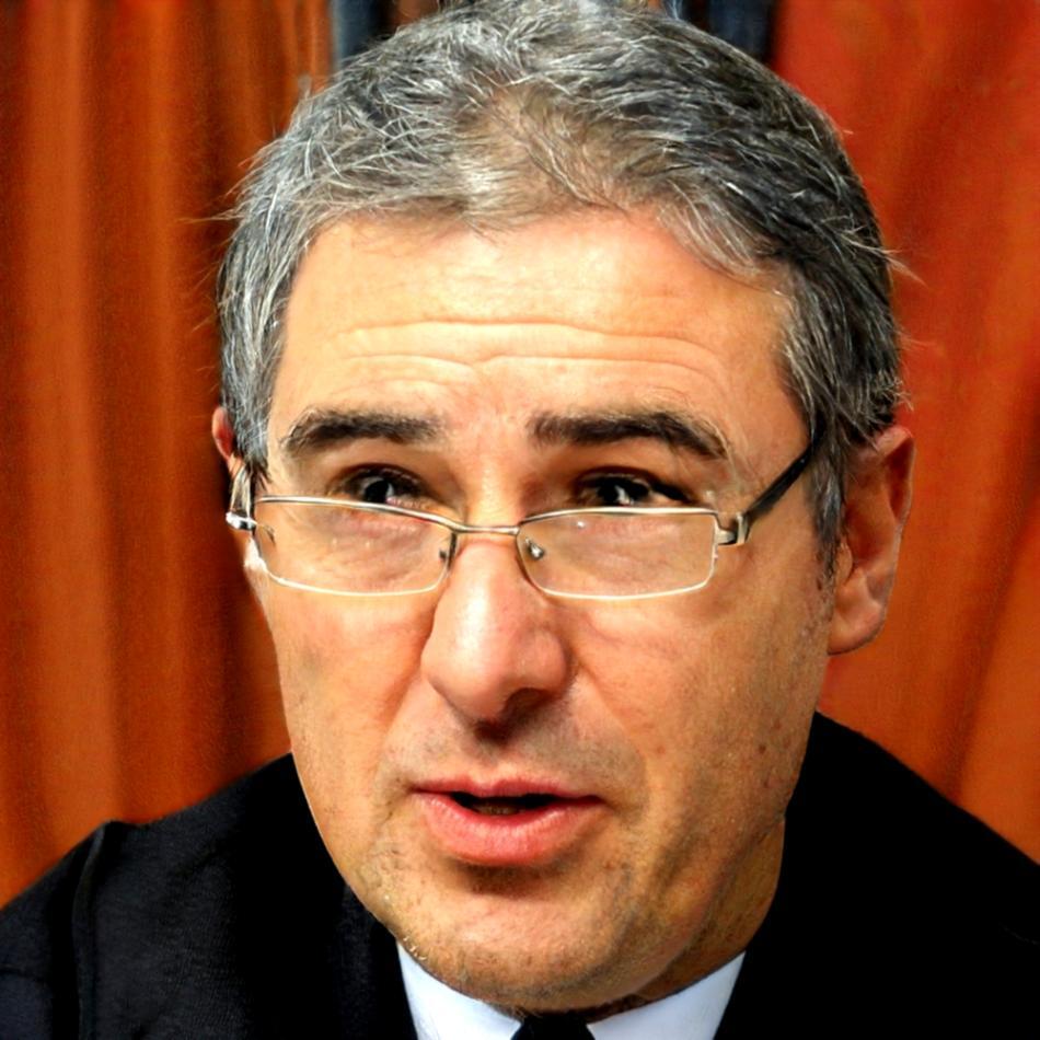 Portrait de Damien Roussel, spécialiste budget